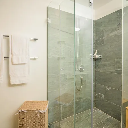 Edelweiss Ferienwohnung, Fluras Alpine Penthouse