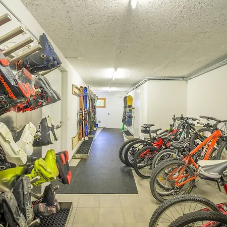 Edelweiss Ferienwohnung, Fluras Alpine Penthouse * Flims