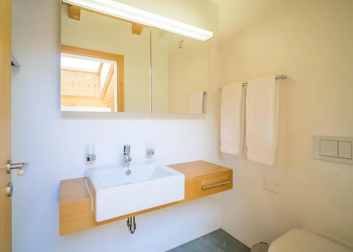 Edelweiss Ferienwohnung, Fluras Alpine Penthouse