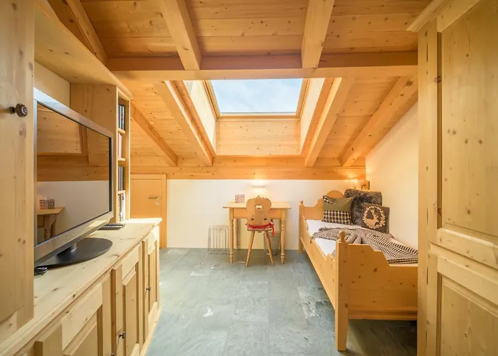 Edelweiss Ferienwohnung, Fluras Alpine Penthouse Daire Flims