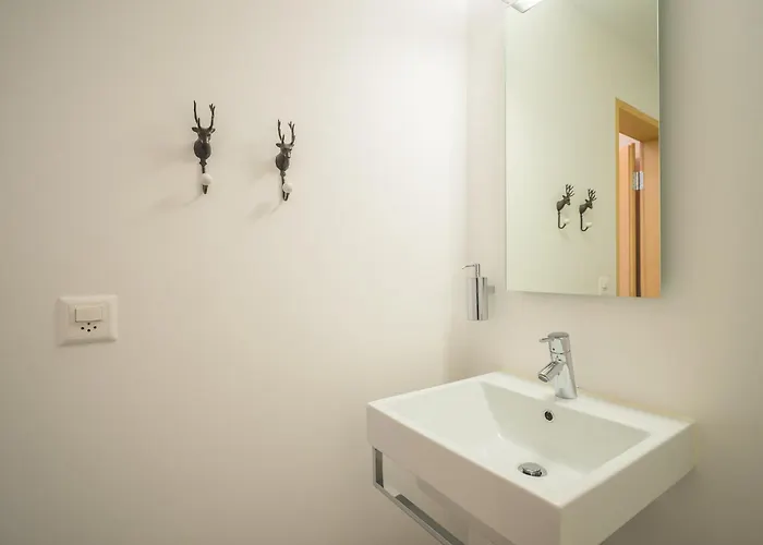 Apartman Edelweiss Ferienwohnung, Fluras Alpine Penthouse Flims