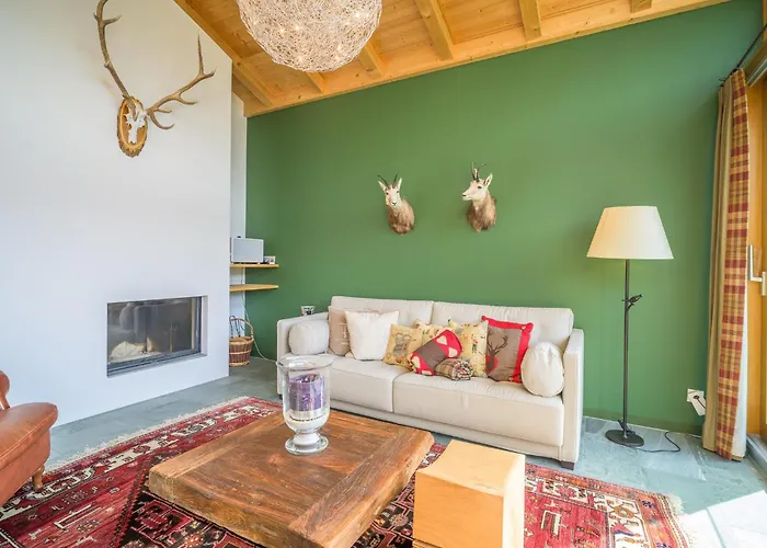 Edelweiss Ferienwohnung, Fluras Alpine Penthouse Apartman *