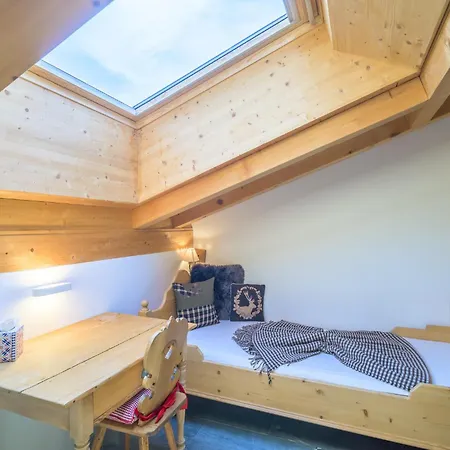 Apartmán Edelweiss Ferienwohnung, Fluras Alpine Penthouse Flims