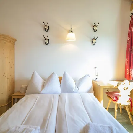 Edelweiss Ferienwohnung, Fluras Alpine Penthouse *