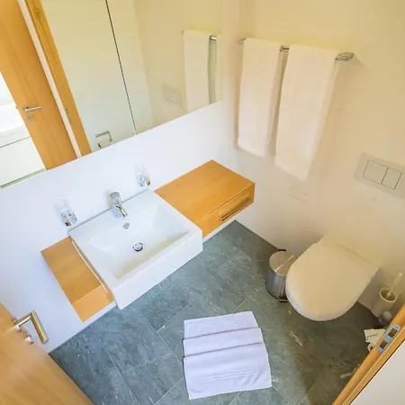 Edelweiss Ferienwohnung, Fluras Alpine Penthouse Flims