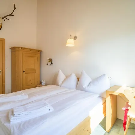 Edelweiss Ferienwohnung, Fluras Alpine Penthouse Apartmán