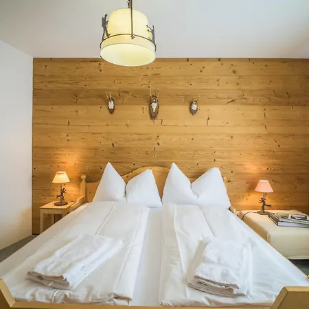 Edelweiss Ferienwohnung, Fluras Alpine Penthouse Apartmán