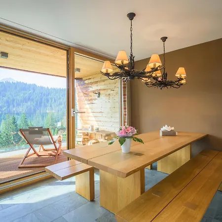 Edelweiss Ferienwohnung, Fluras Alpine Penthouse