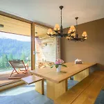 Edelweiss Ferienwohnung, Fluras Alpine Penthouse