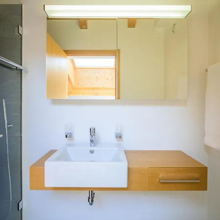 Edelweiss Ferienwohnung, Fluras Alpine Penthouse Apartment *